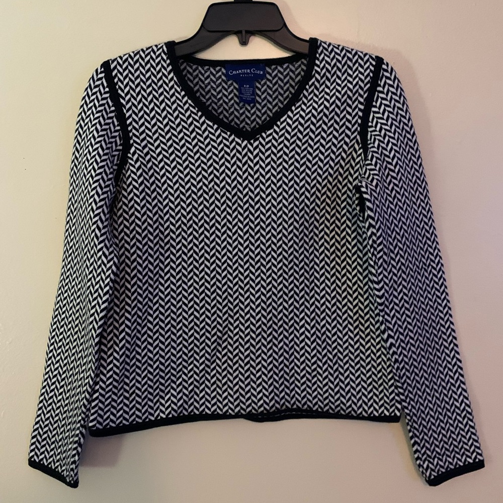 Petite Charter Club Black And White Chevron V-Neck Sweater